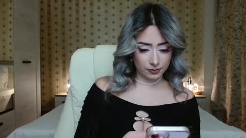 Snapshot of leslie_secret chatting on February 2025 11:20:02 PM leslie_secret online show from February 2025 11:20:02 PM