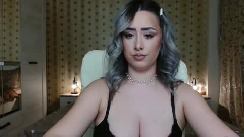 Snapshot of leslie_secret chatting on February 2025 01:41:01 AM leslie_secret online show from February 2025 01:41:01 AM
