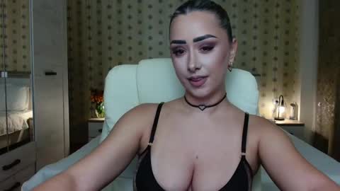 Snapshot of leslie_secret chatting on October 2025 09:02:01 PM leslie_secret online show from October 2025 09:02:01 PM