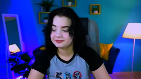 LeslieRowe online show from November 2025 08:52:02 PM