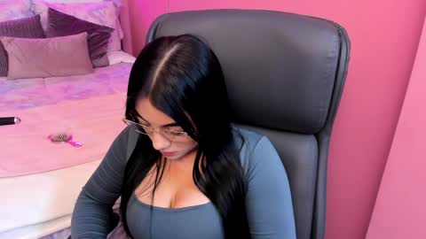 Snapshot of leslievenet chatting on June 2026 06:57:02 PM leslie online show from June 2026 06:57:02 PM