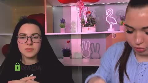 Snapshot of lesly_chilli chatting on February 2026 04:33:01 PM lesly_chilli online show from February 2026 04:33:01 PM