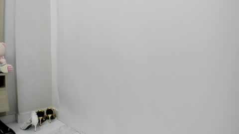 Lesly Santodomingo online show from May 2026 06:09:01 PM