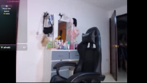 Snapshot of leslycarsson chatting on October 2025 01:08:02 AM lesly online show from October 2025 01:08:02 AM