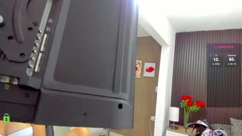 Lesly  online show from June 2026 03:31:02 AM