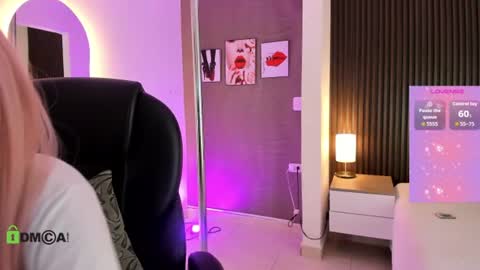 Lesly  online show from July 2026 05:09:02 AM