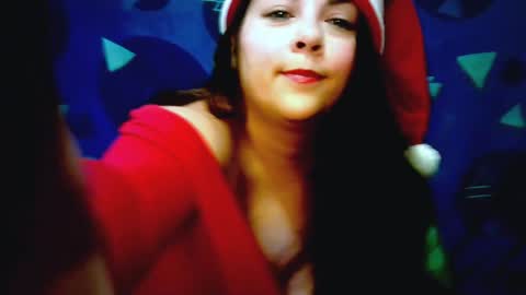 Snapshot of leslymoon90 chatting on December 2024 11:10:01 PM Lesly moon online show from December 2024 11:10:01 PM