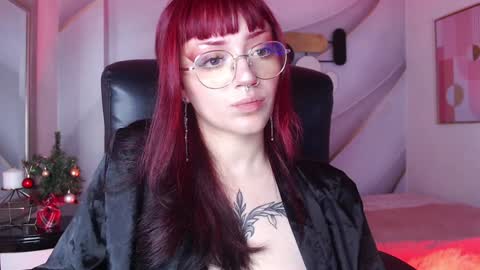 Less  online show from December 2024 12:14:02 PM