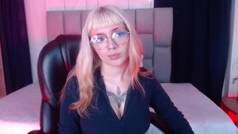 Less  online show from February 2025 11:54:01 AM