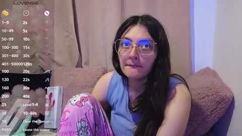 Snapshot of lessliee chatting on May 2026 06:53:01 AM lessliee online show from May 2026 06:53:01 AM