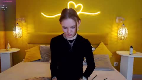 Lessy online show from September 2025 03:17:02 AM