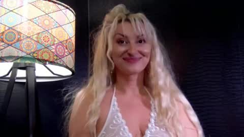 Snapshot of leticiareys chatting on March 2026 02:02:02 PM leticiareys online show from March 2026 02:02:02 PM