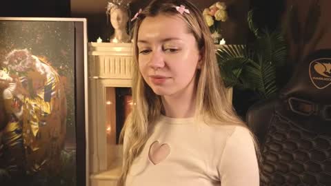 Snapshot of lettablush chatting on January 2025 06:32:01 PM letta online show from January 2025 06:32:01 PM