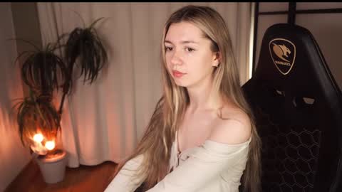 Snapshot of lettablush chatting on February 2025 03:19:01 PM letta online show from February 2025 03:19:01 PM