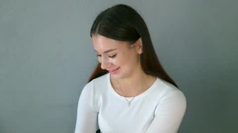 Snapshot of lette_emily chatting on September 2025 07:19:01 AM Emily online show from September 2025 07:19:01 AM