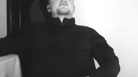 lev1ngston online show from September 2025 06:13:02 PM