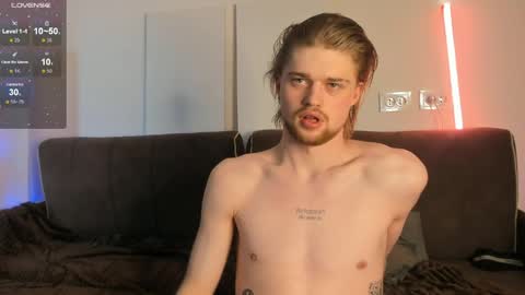 Snapshot of lev_miller chatting on May 2026 04:08:02 AM lev_miller online show from May 2026 04:08:02 AM