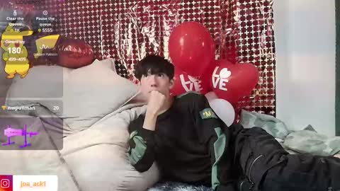 Levi  online show from February 2025 07:52:02 PM