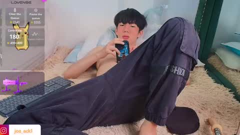 Levi  online show from March 2025 09:17:01 PM