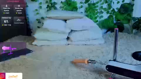 Levi  online show from September 2025 01:44:02 PM