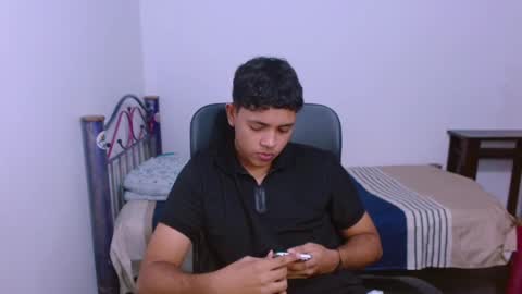 Snapshot of levii_7 chatting on October 2025 10:18:02 PM 0600AM-1200PM - online show from October 2025 10:18:02 PM