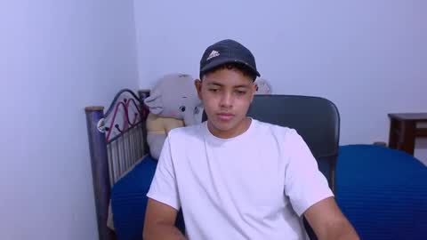 Snapshot of levii_7 chatting on October 2025 10:10:01 PM 0600AM-1200PM - online show from October 2025 10:10:01 PM