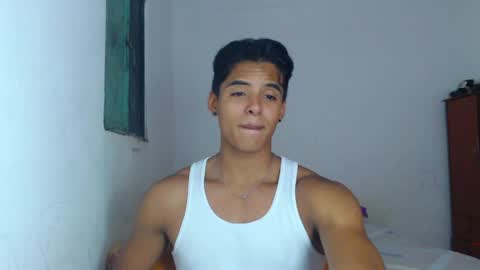 i  am lewis ly EDUARDO MEMDOZA15 online show from May 2026 07:43:01 PM