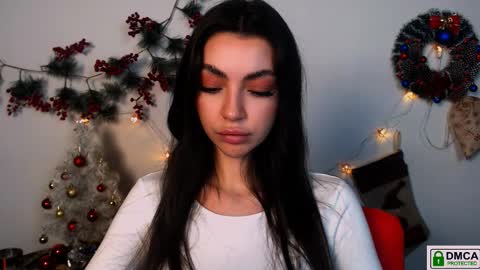 Alexia online show from December 2025 02:02:02 PM