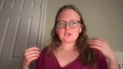 Snapshot of lexielilacs chatting on January 2025 03:48:01 AM lexie online show from January 2025 03:48:01 AM