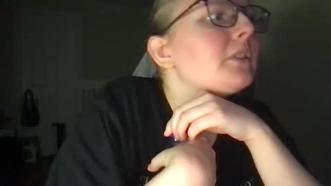 Snapshot of lexielilacs chatting on February 2025 11:26:01 PM lexie online show from February 2025 11:26:01 PM