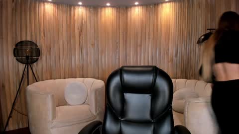 Lexie  online show from December 2024 11:31:02 AM