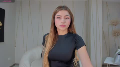 Lexie  online show from January 2025 12:19:01 PM