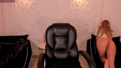 Lexie  online show from March 2026 05:02:01 PM