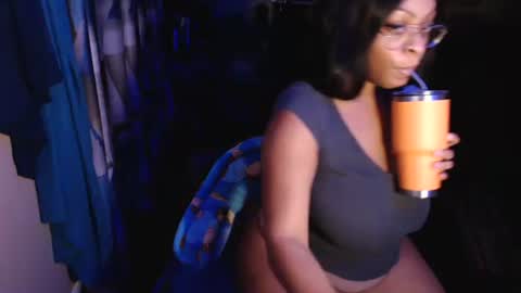 Snapshot of lexijaynex chatting on January 2025 08:03:01 AM LEXIJAYNE online show from January 2025 08:03:01 AM