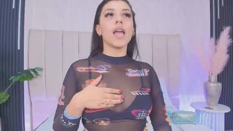 lexxi_gb online show from November 2025 01:28:01 AM