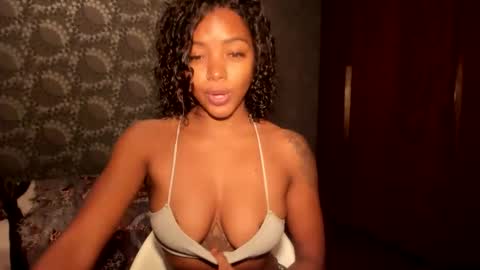 LEXY - Independent account online show from October 2025 09:01:01 PM