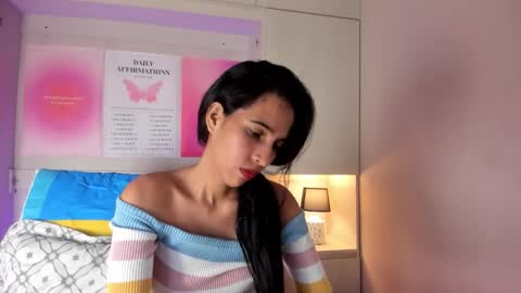 L I A  online show from November 2025 04:22:01 AM