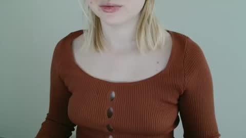 Leyla online show from February 2026 06:34:01 AM