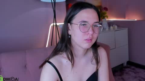 leylamirage online show from March 2026 12:22:01 PM