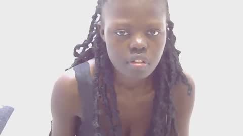laylani69 online show from July 2026 05:42:02 PM