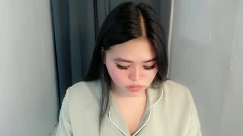 Snapshot of lhara_cumming chatting on June 2026 11:18:02 PM LHARA online show from June 2026 11:18:02 PM