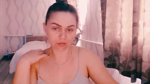 Snapshot of li_lit chatting on February 2026 10:12:01 AM li_lit online show from February 2026 10:12:01 AM