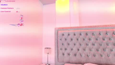 Lia  online show from February 2026 03:32:02 AM