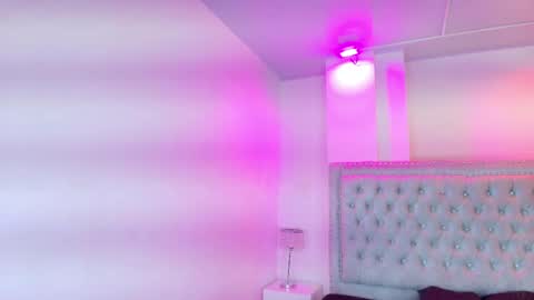 Lia  online show from April 2026 03:17:02 AM