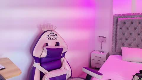 Snapshot of lia_adamsss chatting on June 2026 04:00:01 AM Lia online show from June 2026 04:00:01 AM