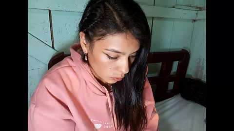 Lia online show from December 2024 11:06:02 PM