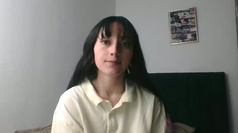 Little Queen Lia  online show from October 2025 12:22:02 AM
