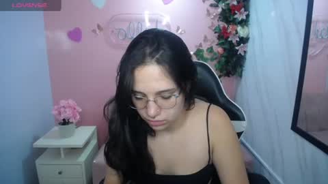 lia_rose_ch online show from July 2026 02:43:01 AM