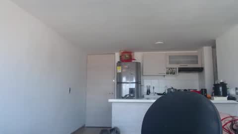 lia_vc online show from March 2025 09:18:02 PM