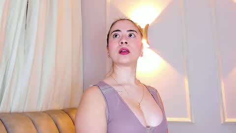 Snapshot of lia_walton__ chatting on November 2025 03:58:02 PM liz walton online show from November 2025 03:58:02 PM